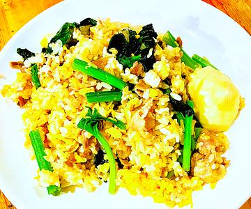 豚とほうれん草のポパイ焼飯