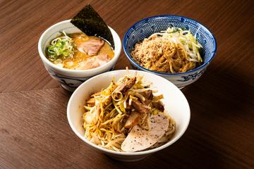 ネギチャーシューつけめんとパスタ和え麺セット