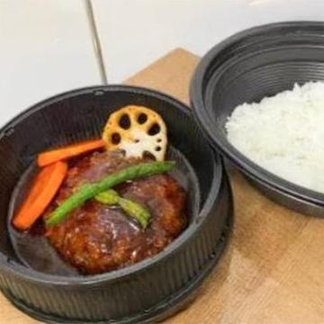 手ごねハンバーグ