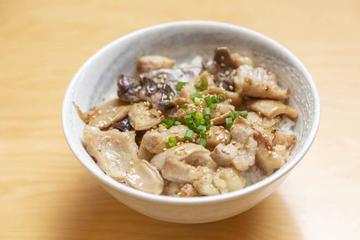 牛ホルモン丼 塩味