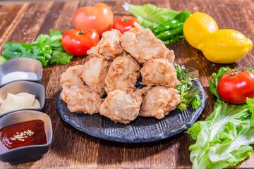 UMAMIの唐揚げ モモ(3個)