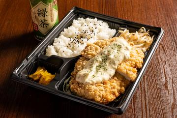 チキン南蛮弁当 Chicken cutlet with tartar sauce Banto