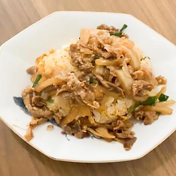 特製チャーハン(肉のせ)