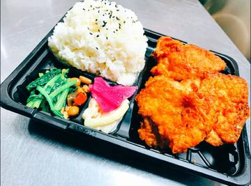 ごっつ唐揚げ弁当3 ごっつモモ唐揚げ3個<約240g>大盛りお米副菜香物