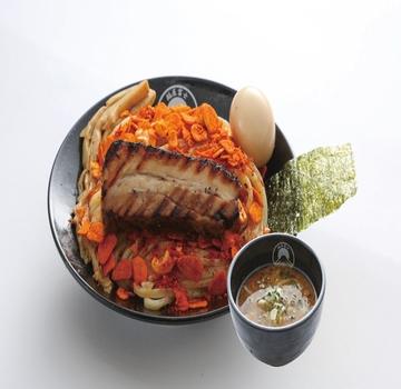 富士にんにくつけめん