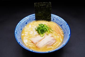 焼きあご鶏白湯らぁ麺【塩】