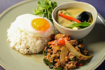 ガパオ炒めご飯＆グリーンカレー