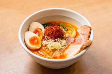 煮卵冷やし担々麺