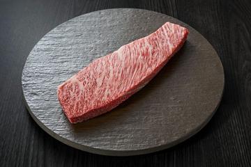 黒毛和牛霜降りステーキ弁当(100g)