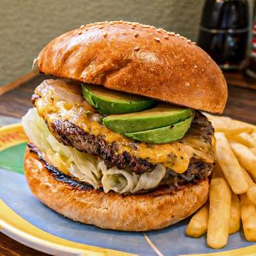アボカドチーズバーガー / AVOCADO CHEESEBURGER