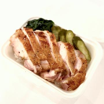 【コスパ良し！】大山鶏ステーキ丼 100g