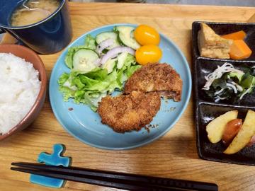 厚切りハムカツ定食