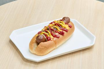牛とろヴルストのホットドッグ(激辛旨辛なんばん)
