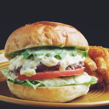 タルタルアボカドバーガー