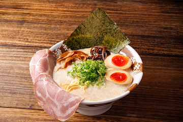 味玉味噌豚骨