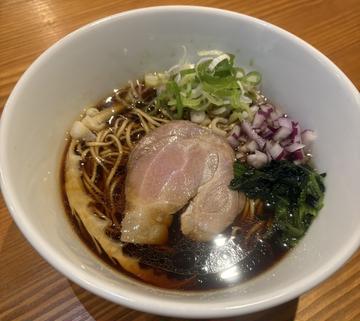 黒醤油らーめん