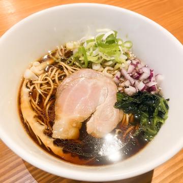 黒醤油らーめん