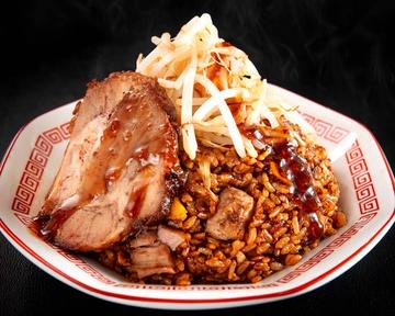 【ゴーレムハンマー】 黒焼き豚チャーハン