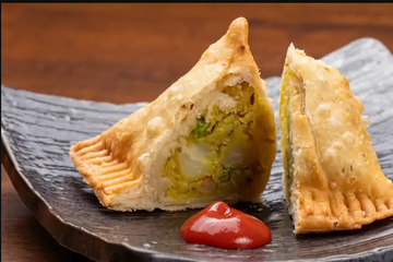 サモサ(1P) Samosa (1 Piece)