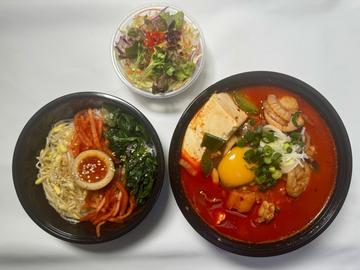 贅沢韓国スンドゥブ3種セット 新鮮サラダ+ミニビビンバ+海鮮スンドゥブチゲ