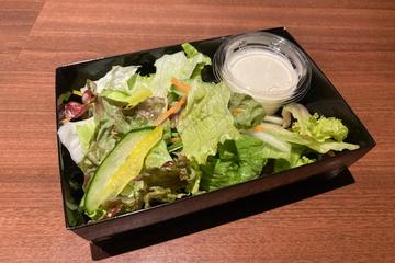 サラダ(オニオンドレッシング付)