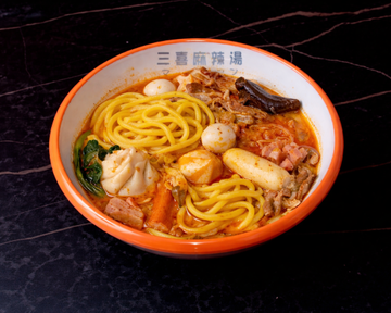 麻辣湯(マーラータン/玉米面・とうもろこし麺)