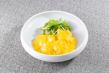 海老のココナッツ、マンゴー入りマヨネーズ
