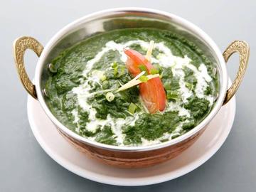 ほうれん草チキンカレー・Saag Chicken Curry