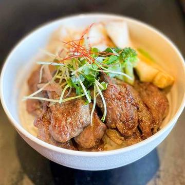 ハラミステーキ丼(200g)