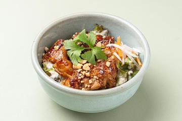 ベトナム焼き鳥丼