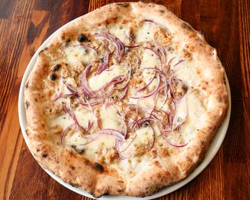 ピッツァ・トンノ Pizza Tonno