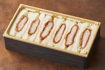 キャベツ入りロースかつサンド