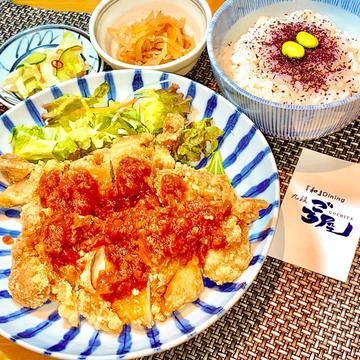 ごち屋ランチBOX「辛いサルサソース」