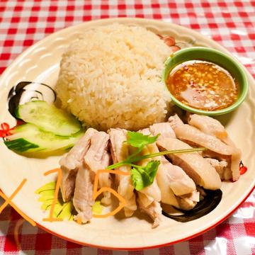 カオマンガイ大盛 KAOMANGAI YAIYAI