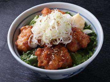 ネギだく塩ダレ唐揚げ丼