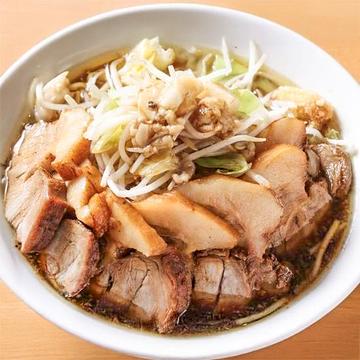 3.豚「マシマシ」ラーメン   Yoshioka Special Pork Ramen, 5 Roasted Porks Added
