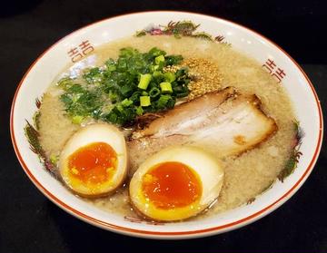 味玉とんこつラーメン