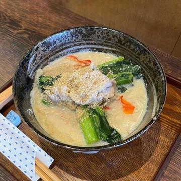 白ごま豆乳うどん