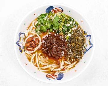 牛肉ソース タンフン (特製牛肉湯粉)