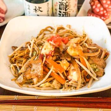 たこつぼ焼そば Takotsubo Yakisoba