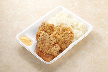 特大唐揚げ弁当 旨塩3個