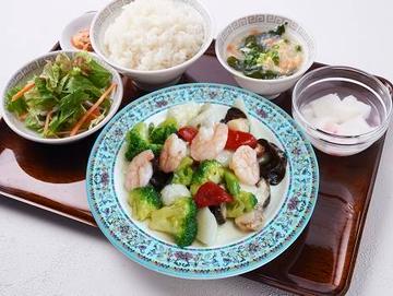 海鮮と野菜炒め定食