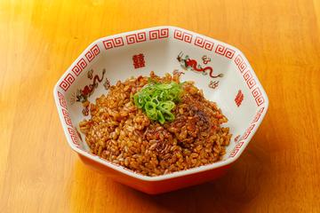 黒チャーハン