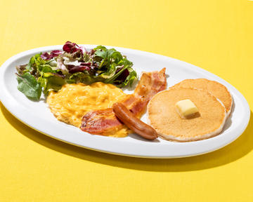 MO)スクランブルエッグ＆パンケーキ