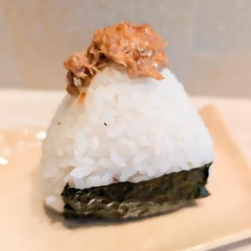 おにぎり(おかかマヨ)