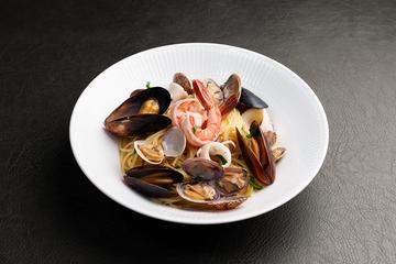 魚介たっぷりペスカトーレ