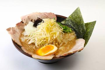 とんこつ醤油ネギチャーシュー麺