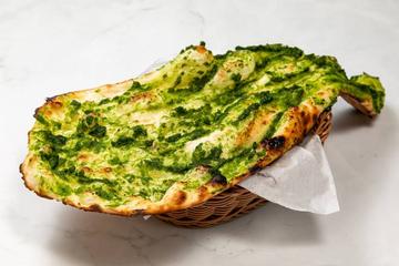 Green coconut naan グリーンココナッツナン