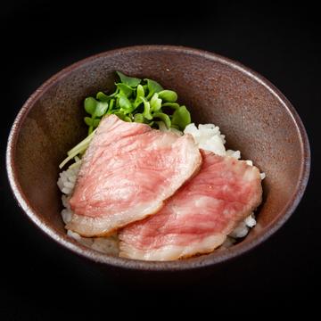 ローストビーフ丼