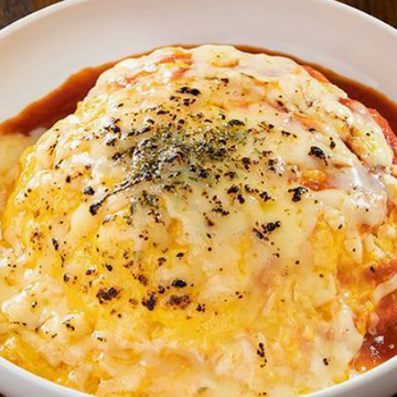 炙りチーズトマトオムライス